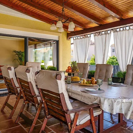 Amazing In With Sauna Holiday home Biograd Na Moru