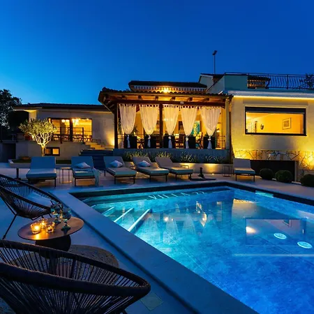 Holiday home Amazing In With Sauna *